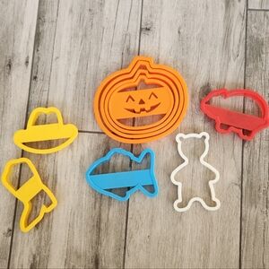 Vintage Wilton Halloween Fish Cowboy Hat Boot Cookie Cutters molds